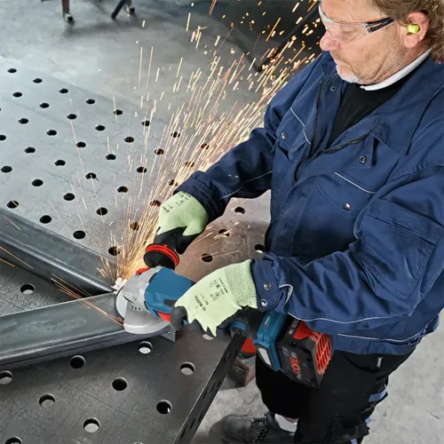 Bosch GWS 18V-15 SC Professional аккумуляторная угловая шлифмашина (2 x 8 Ач, ЗУ), 06019H6101