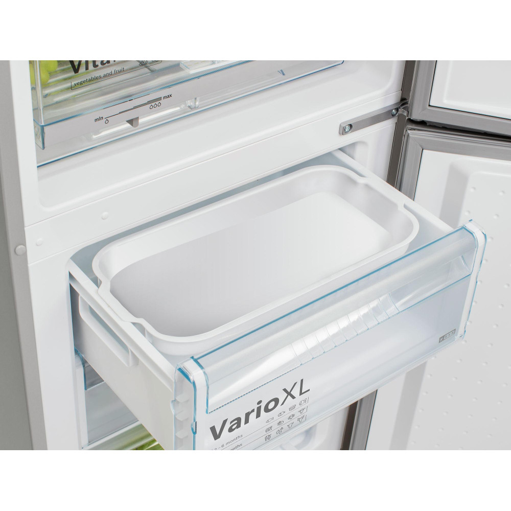 Двухкамерный холодильник Bosch KGE39AW21R