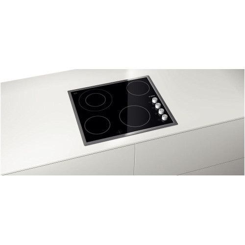 Электрическая варочная панель Bosch PKF645C17
