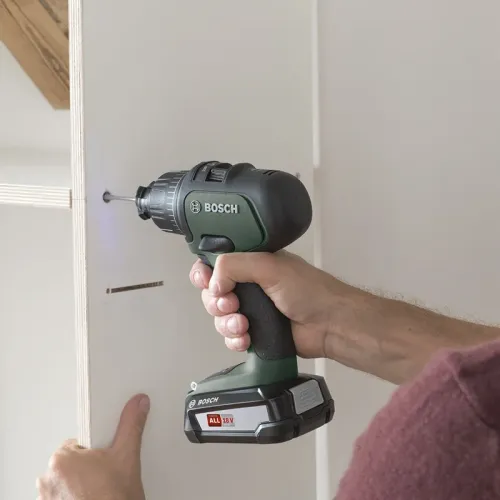 Bosch AdvancedImpact 18 Set аккумуляторная ударная дрель-шуруповерт (2 x 2.5 Ач, ЗУ) с набором насадок, 06039B5103